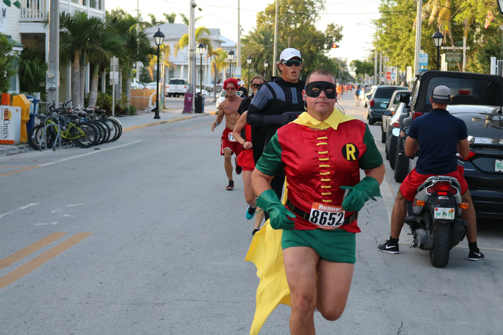 Heroes and Villains 5K 2018 photo - Duval Street, Key West